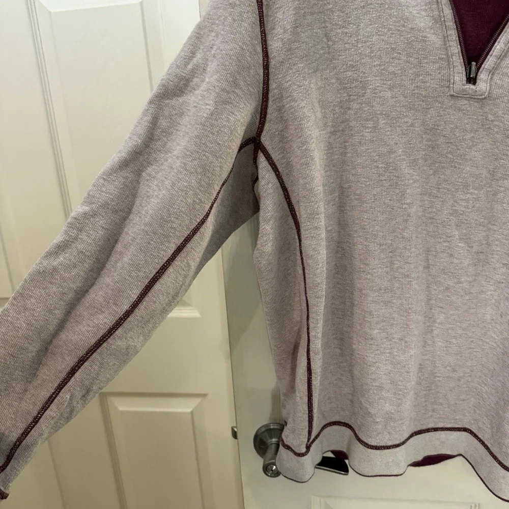 Tommy Bahama Sweater Mens Large Preppy‎ Logo Plum Gray 1/4 Zip Reversible